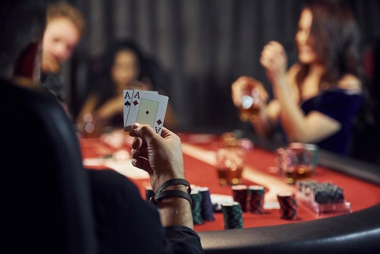 monopoly cards App mein lobby kaise chalti hai